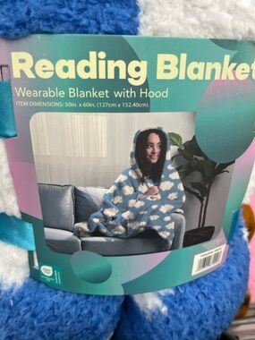Reading Blanket Wearable Hooded Blanket - Blue Cloud Print